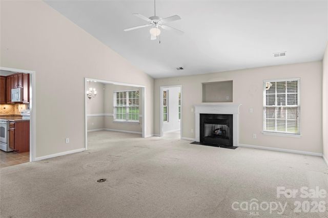 567 Caladium Court, Kernersville, NC 27284