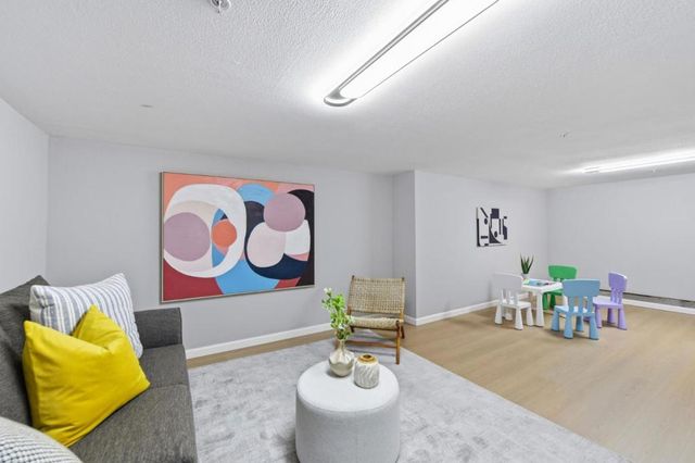 1043 Helen Avenue, Santa Clara, CA 95051