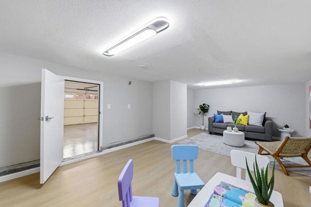 1043 Helen Avenue, Santa Clara, CA 95051