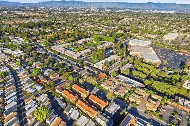 1043 Helen Avenue, Santa Clara, CA 95051