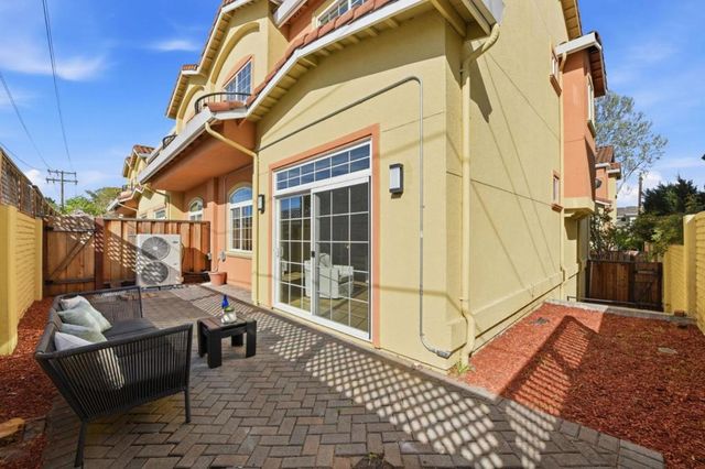 1043 Helen Avenue, Santa Clara, CA 95051