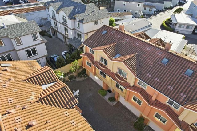 1043 Helen Avenue, Santa Clara, CA 95051