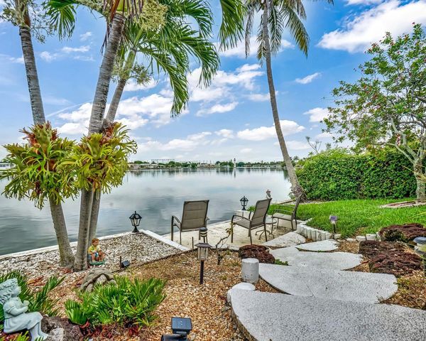 3055 Lakeshore Drive, Fort Lauderdale, FL 33312