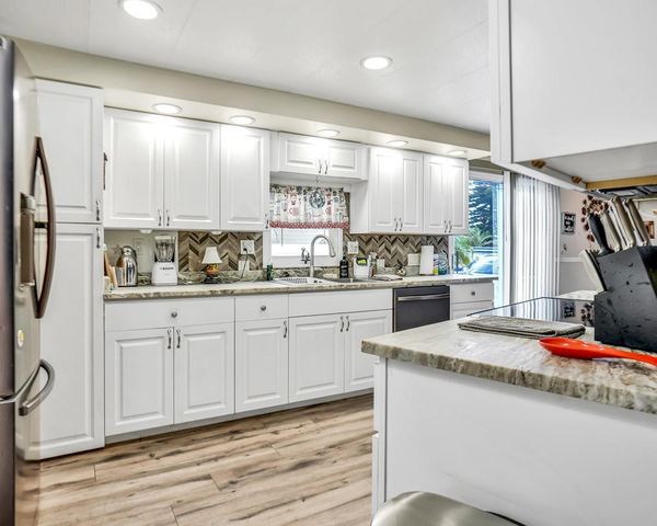 3055 Lakeshore Drive, Fort Lauderdale, FL 33312