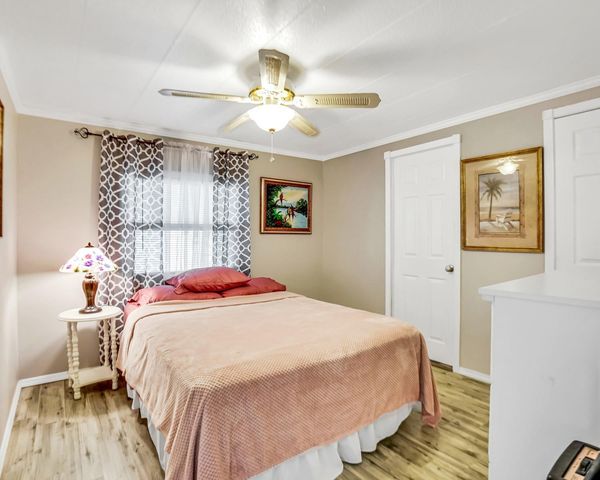 3055 Lakeshore Drive, Fort Lauderdale, FL 33312