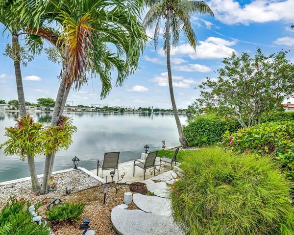 3055 Lakeshore Drive, Fort Lauderdale, FL 33312