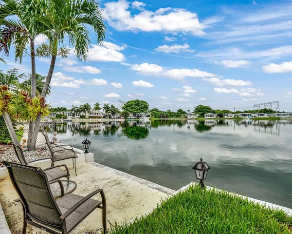 3055 Lakeshore Drive, Fort Lauderdale, FL 33312