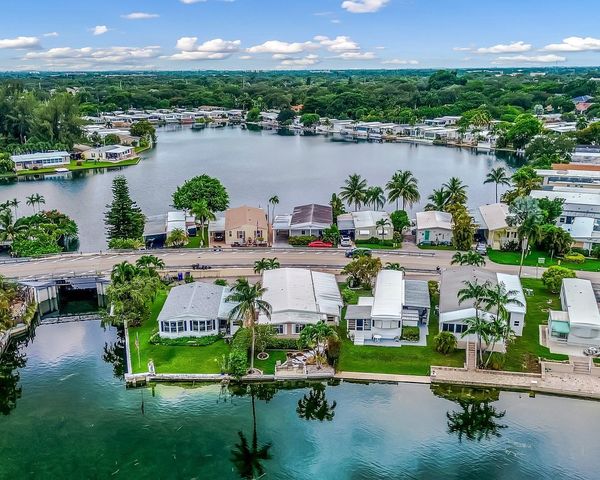 3055 Lakeshore Drive, Fort Lauderdale, FL 33312