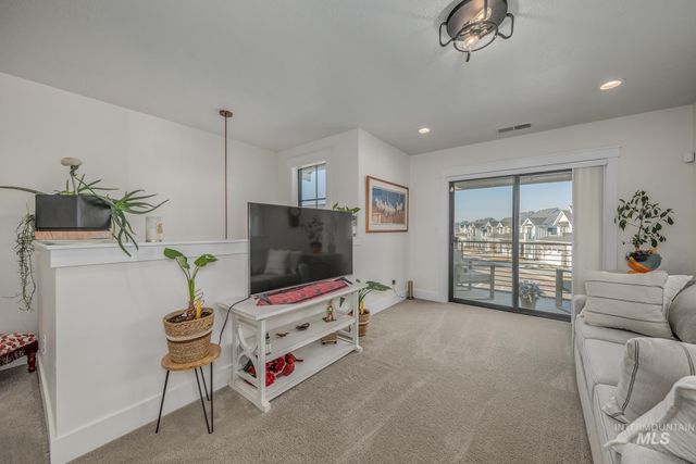 6686 N Asissi Lane, Meridian, ID 83646