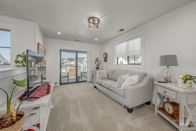 6686 N Asissi Lane, Meridian, ID 83646