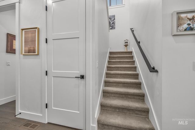 6686 N Asissi Lane, Meridian, ID 83646