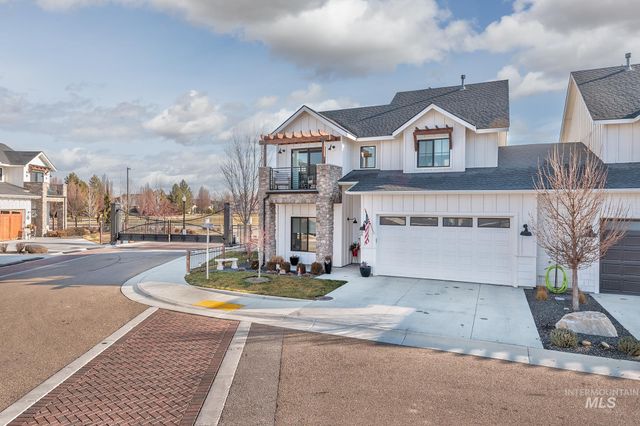 6686 N Asissi Lane, Meridian, ID 83646