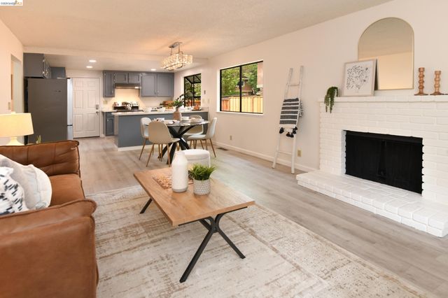 533 Eagle Nest Dr, Martinez, CA 94553