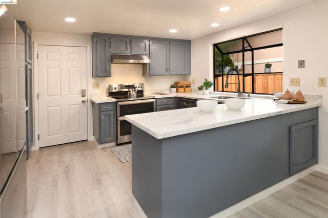 533 Eagle Nest Dr, Martinez, CA 94553