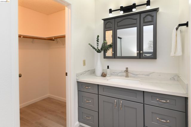 533 Eagle Nest Dr, Martinez, CA 94553