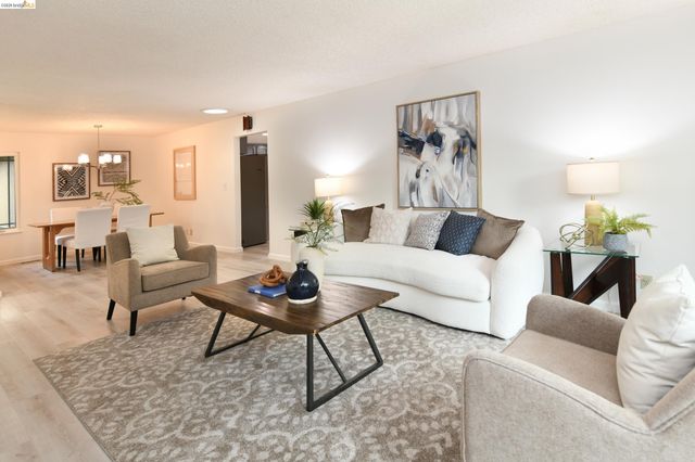 533 Eagle Nest Dr, Martinez, CA 94553