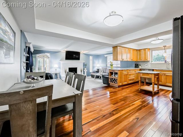 15969 Chelmsford Street, Clinton Township, MI 48038