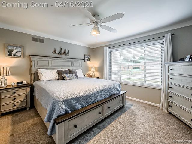 15969 Chelmsford Street, Clinton Township, MI 48038