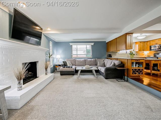 15969 Chelmsford Street, Clinton Township, MI 48038