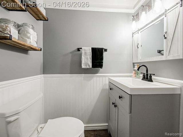 15969 Chelmsford Street, Clinton Township, MI 48038