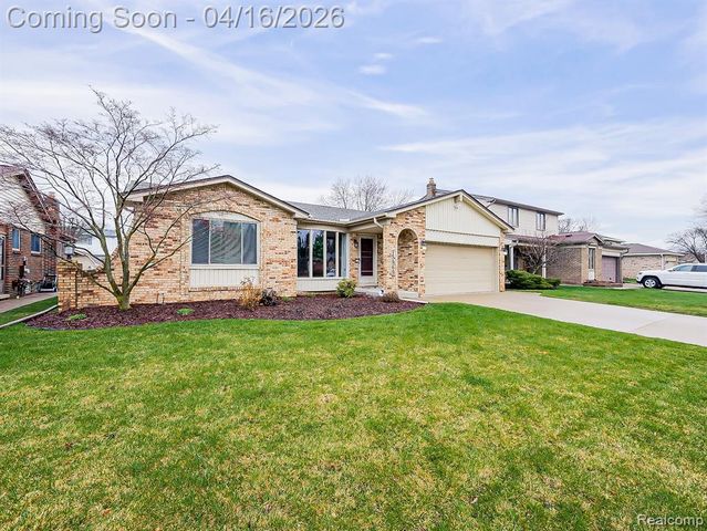 15969 Chelmsford Street, Clinton Township, MI 48038