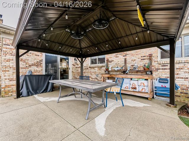 15969 Chelmsford Street, Clinton Township, MI 48038