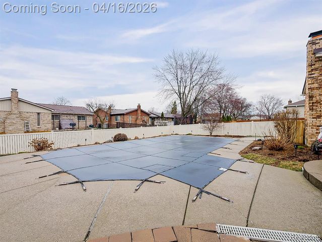 15969 Chelmsford Street, Clinton Township, MI 48038
