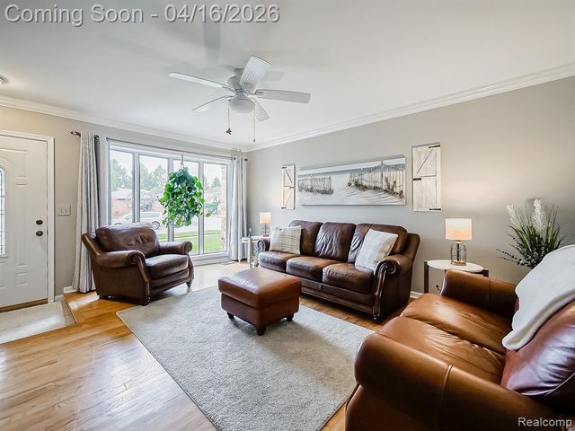 15969 Chelmsford Street, Clinton Township, MI 48038