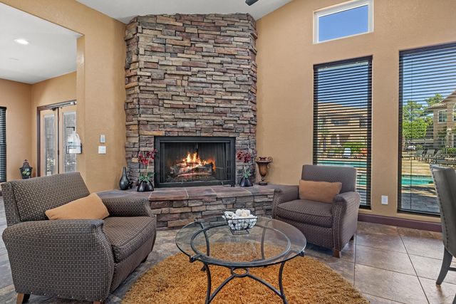 9450 E Becker Lane Apt 2009, Scottsdale, AZ 85260