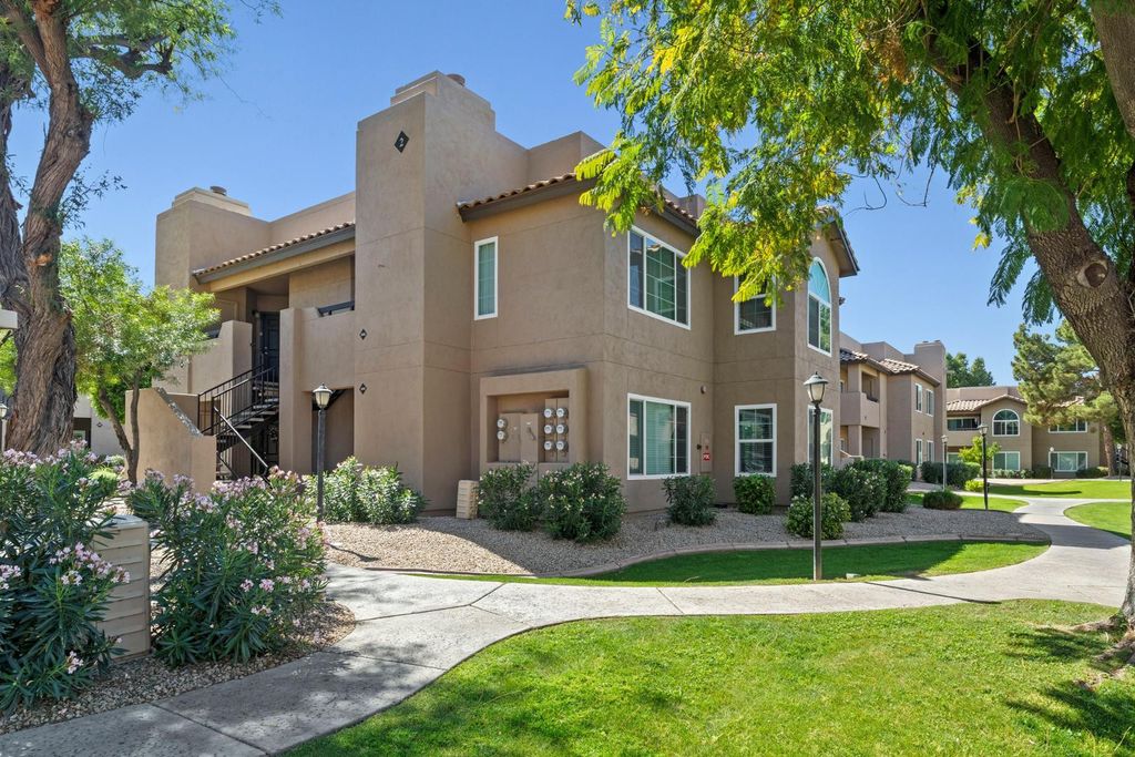 9450 E Becker Lane Apt 2009, Scottsdale, AZ 85260