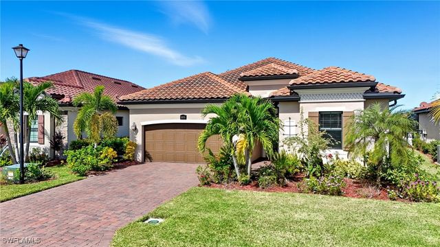 28076 Foxrock CT, Bonita Springs, FL 34135