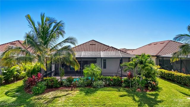 28076 Foxrock CT, Bonita Springs, FL 34135