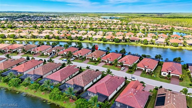 28076 Foxrock CT, Bonita Springs, FL 34135