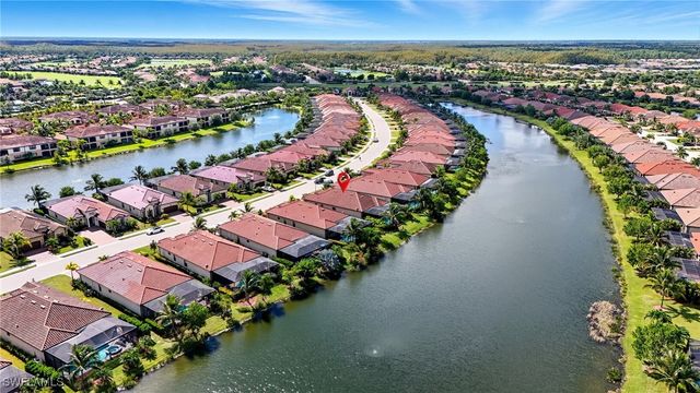 28076 Foxrock CT, Bonita Springs, FL 34135