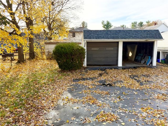 214 Magnolia Avenue, East Rochester, NY 14445