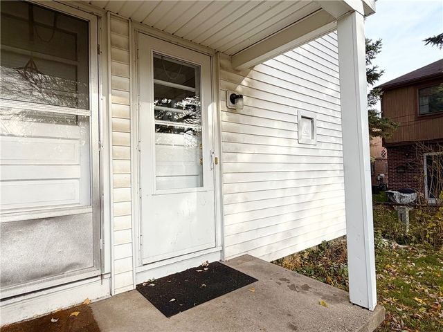 214 Magnolia Avenue, East Rochester, NY 14445