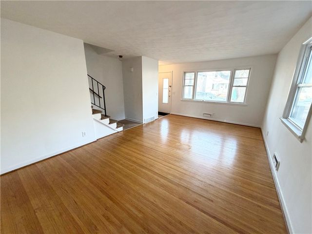 214 Magnolia Avenue, East Rochester, NY 14445