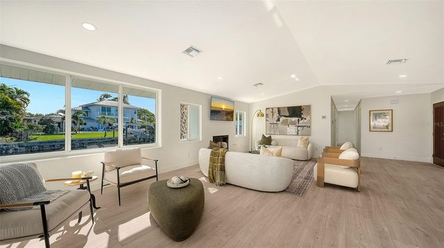 339 TREASURE BOAT WAY, Sarasota, FL 34242