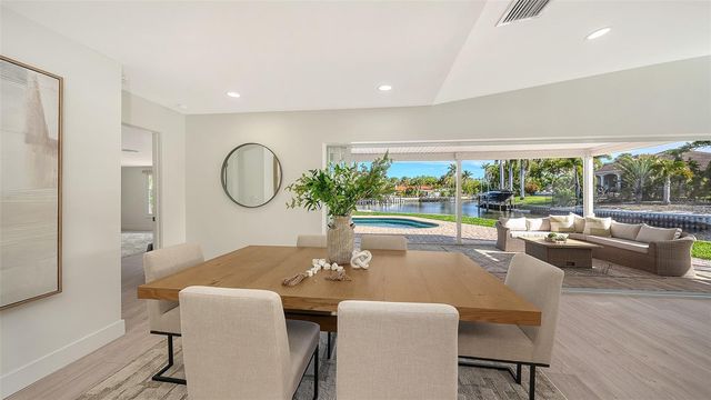 339 TREASURE BOAT WAY, Sarasota, FL 34242