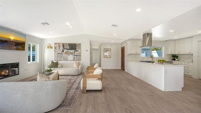 339 TREASURE BOAT WAY, Sarasota, FL 34242