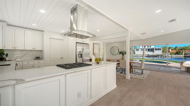 339 TREASURE BOAT WAY, Sarasota, FL 34242