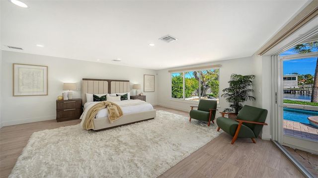 339 TREASURE BOAT WAY, Sarasota, FL 34242