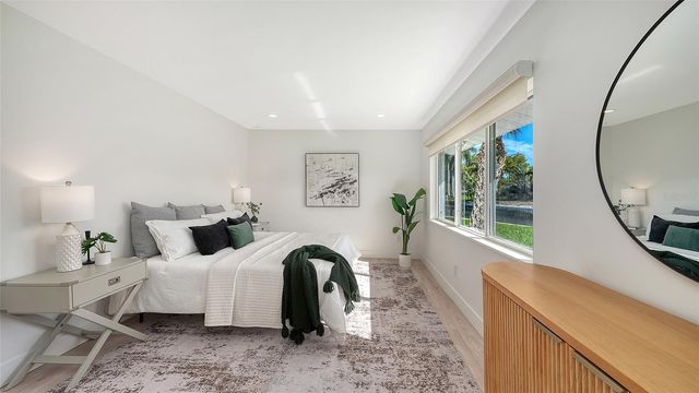 339 TREASURE BOAT WAY, Sarasota, FL 34242