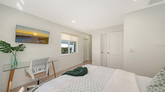 339 TREASURE BOAT WAY, Sarasota, FL 34242