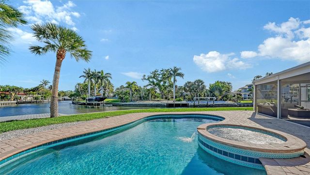 339 TREASURE BOAT WAY, Sarasota, FL 34242