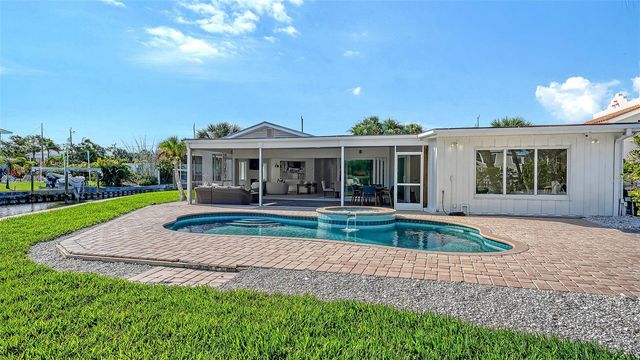 339 TREASURE BOAT WAY, Sarasota, FL 34242