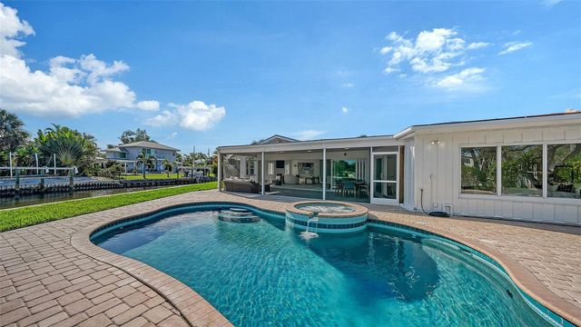 339 TREASURE BOAT WAY, Sarasota, FL 34242