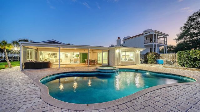 339 TREASURE BOAT WAY, Sarasota, FL 34242