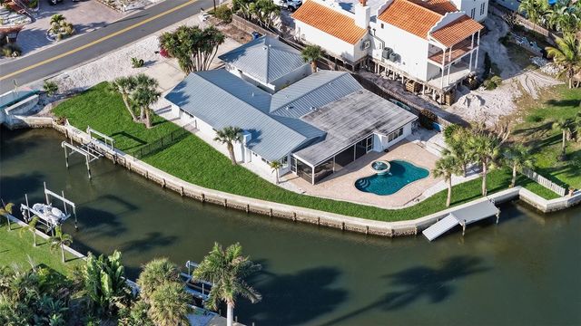 339 TREASURE BOAT WAY, Sarasota, FL 34242