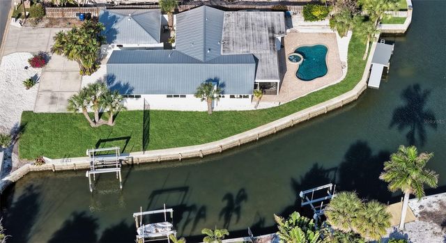 339 TREASURE BOAT WAY, Sarasota, FL 34242